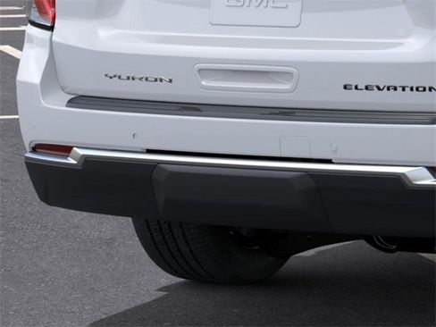 New 2026 GMC Yukon XL Elevation image 14