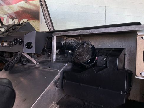 Used 2016 Ford E-350 and Econoline 350 Super Duty w/ A/C Prep Package RWD image 27