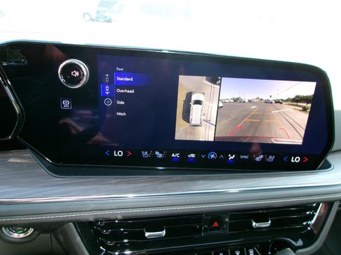 New 2026 Chevrolet Tahoe Premier w/ Sun And Tow Package AWD/4WD image 20