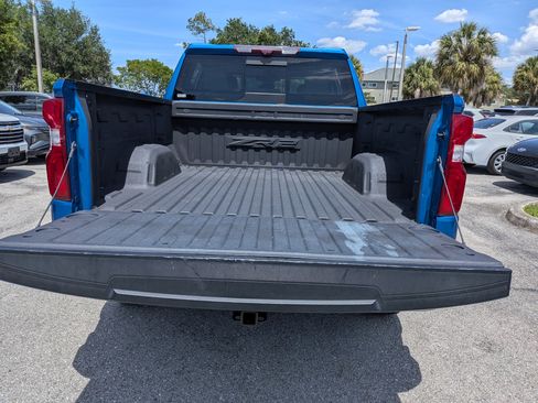 Used 2023 Chevrolet Silverado 1500 ZR2 w/ Technology Package AWD/4WD image 13