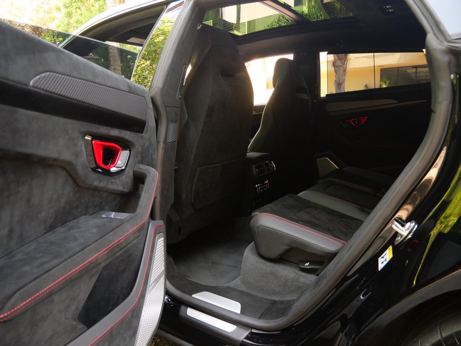 Used 2024 Lamborghini Urus Performante AWD/4WD image 17