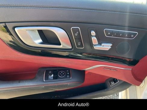 Used 2019 Mercedes-Benz SL 550 image 11