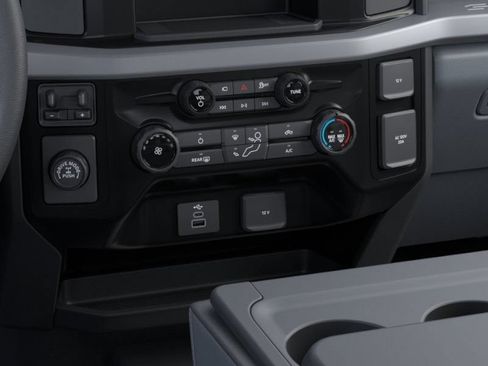 New 2026 Ford F250 XL w/ 360-Degree Camera Package RWD image 16