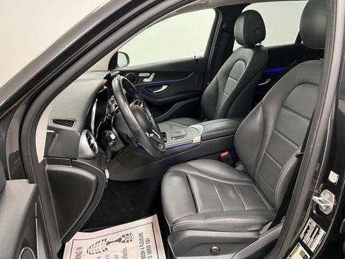 Used 2021 Mercedes-Benz GLC 300 4MATIC image 38