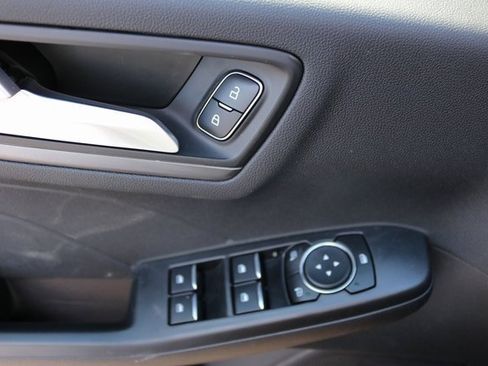 Used 2024 Ford Escape SE image 19