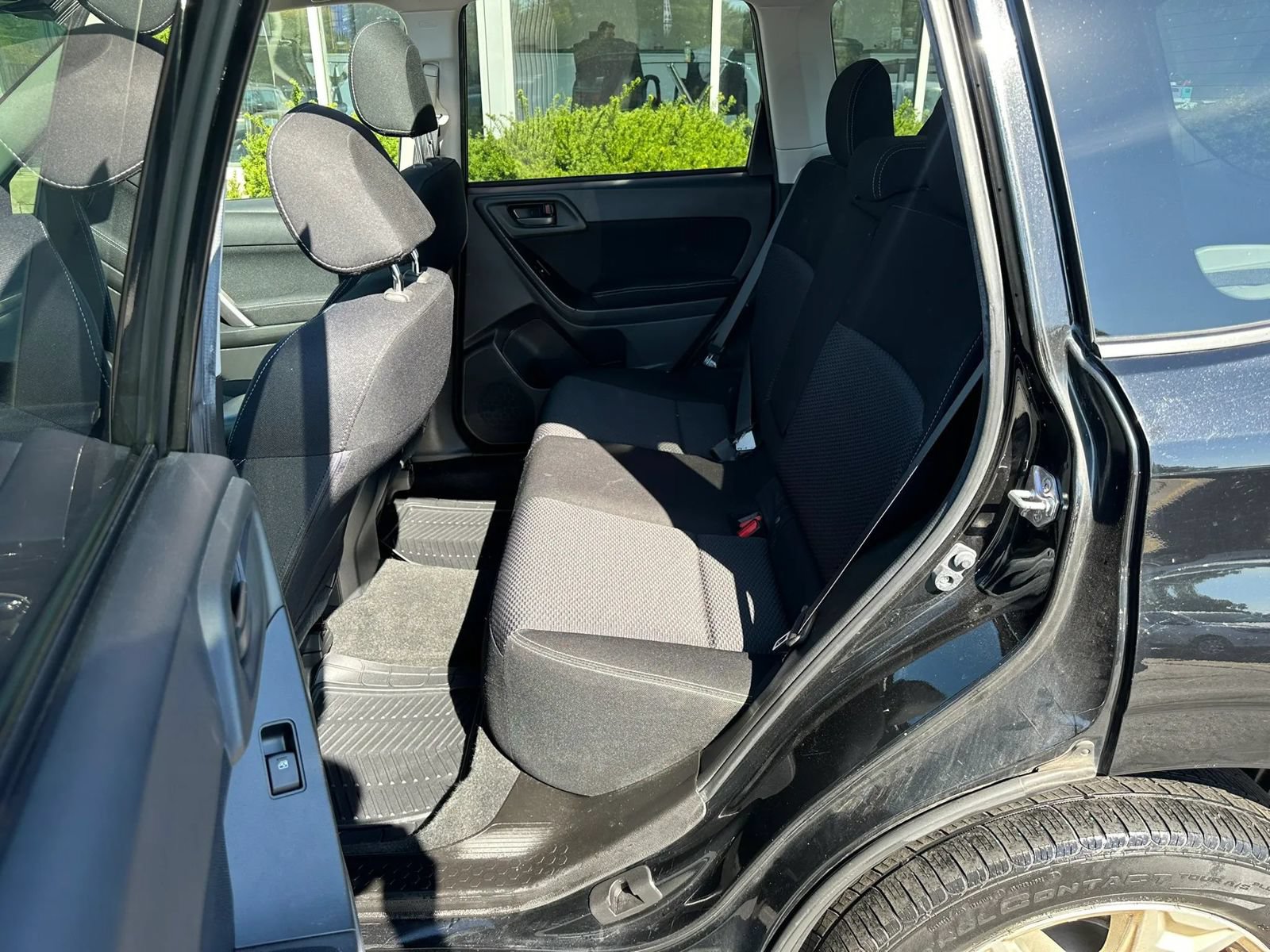 Used 2015 Subaru Forester 2.5i Premium w/ All-Weather Package AWD/4WD image 12