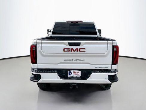 Used 2024 GMC Sierra 2500 Denali w/ Denali Reserve Package AWD/4WD image 6