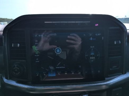 Used 2022 Ford F150 Lariat w/ Equipment Group 502A High AWD/4WD image 14