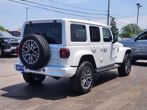 Used 2024 Jeep Wrangler High Altitude AWD/4WD image 5