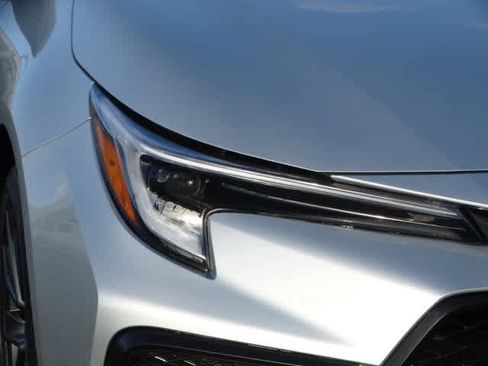 Used 2025 Toyota Corolla SE image 5