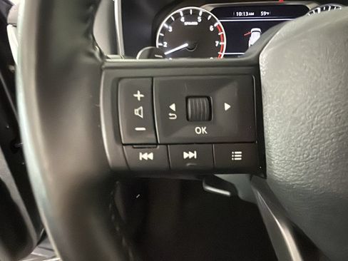 Used 2025 Nissan Rogue SV FWD image 16