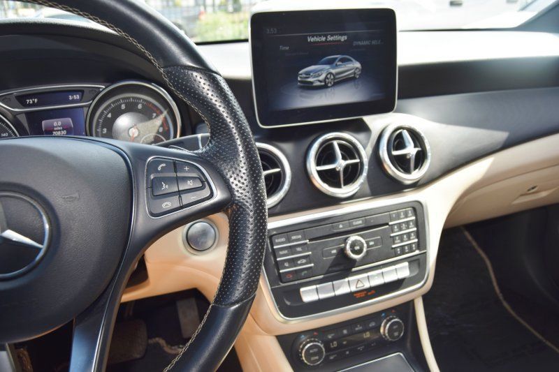 Used 2019 Mercedes-Benz CLA 250 4MATIC w/ Premium Package image 28