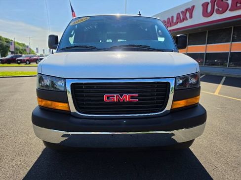 Used 2024 GMC Savana 2500 w/ Driver Convenience Package RWD image 2