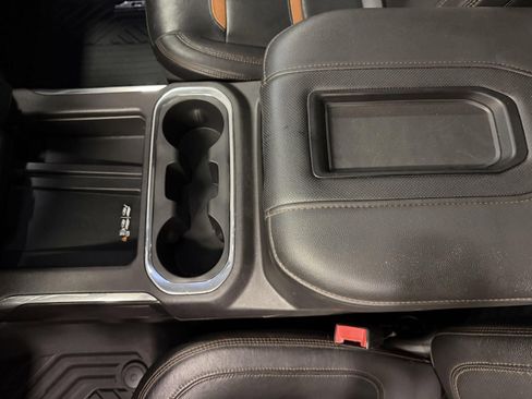 Used 2021 GMC Sierra 1500 AT4 w/ AT4 Premium Package image 16