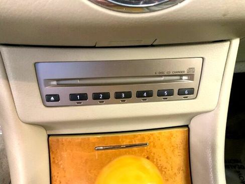 Used 2004 INFINITI Q45 Luxury image 18