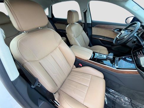 Used 2021 Audi A8 L 3.0T image 15