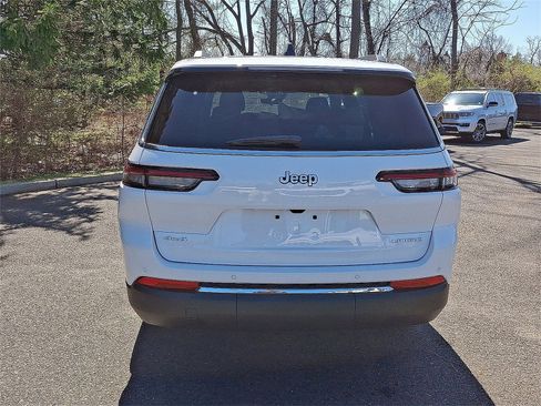 New 2025 Jeep Grand Cherokee L Laredo w/ Luxury Tech Group I image 5