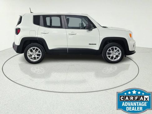 Used 2023 Jeep Renegade Latitude AWD/4WD image 8