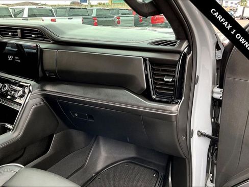 Used 2024 GMC Sierra 2500 AT4X image 26
