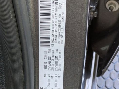 Certified 2019 RAM 1500 Big Horn image 34