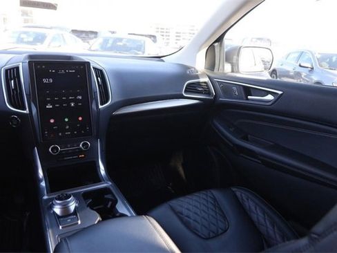 Certified 2024 Ford Edge Titanium image 25