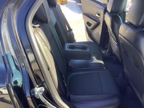 Used 2020 Chevrolet Trax LT w/ LT Convenience Package image 13