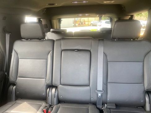 Used 2022 Chevrolet Tahoe LT w/ Luxury Package RWD image 38