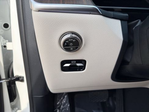 New 2026 Mercedes-Benz GLC 300 4MATIC image 21