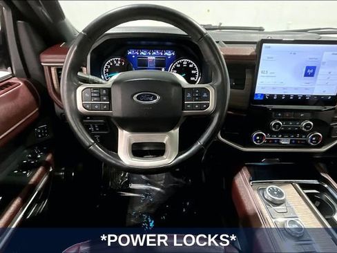 Used 2024 Ford Expedition Limited AWD/4WD image 11