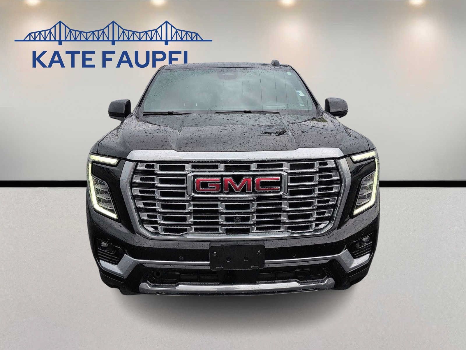 Used 2025 GMC Yukon XL Denali AWD/4WD image 2