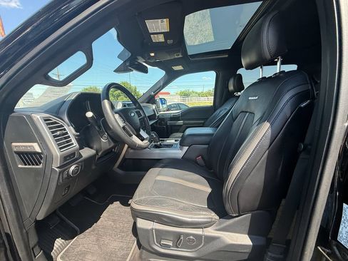 Used 2016 Ford F150 Platinum w/ Equipment Group 701A Luxury AWD/4WD image 12