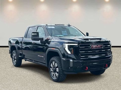 Used 2024 GMC Sierra 2500 AT4 w/ AT4 Premium Plus Package AWD/4WD image 3