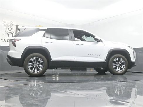 New 2026 Chevrolet Equinox LT w/ LPO, Floor Liner Package image 31