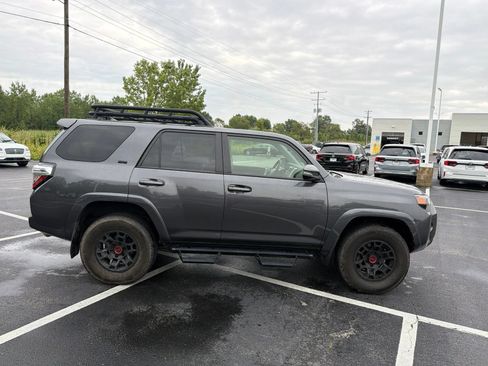 Used 2022 Toyota 4Runner SR5 Premium w/ TRD Black Wheel Package (TMS) AWD/4WD image 11