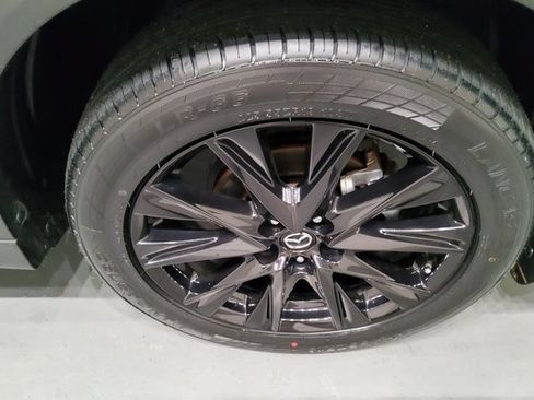 Used 2024 MAZDA CX-5 Carbon Edition image 32