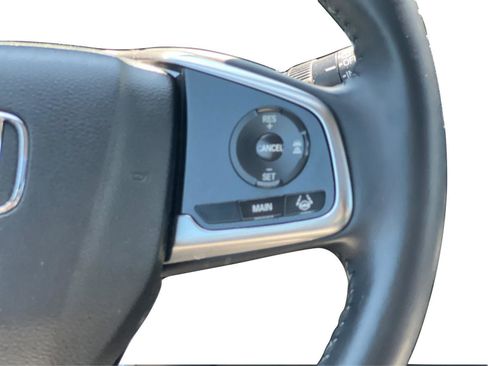 Used 2018 Honda CR-V Touring image 17