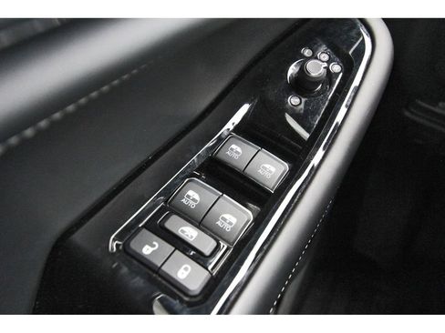 Used 2021 Jeep Grand Cherokee L Overland w/ Luxury Tech Group IV image 25