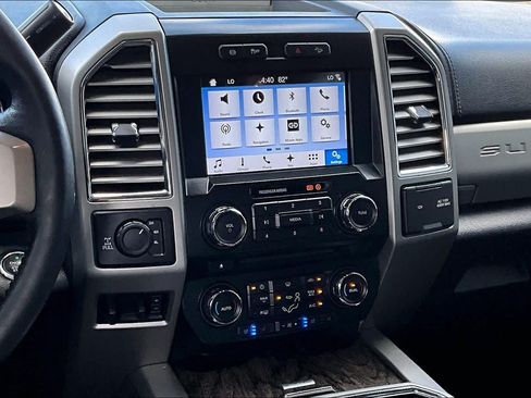 Used 2017 Ford F250 Lariat w/ Lariat Ultimate Package AWD/4WD image 7
