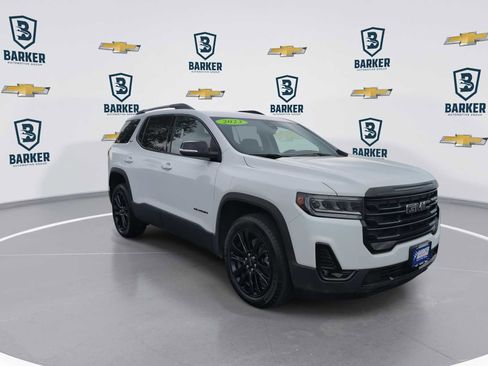 Used 2023 GMC Acadia SLT w/ Elevation Edition FWD image 2