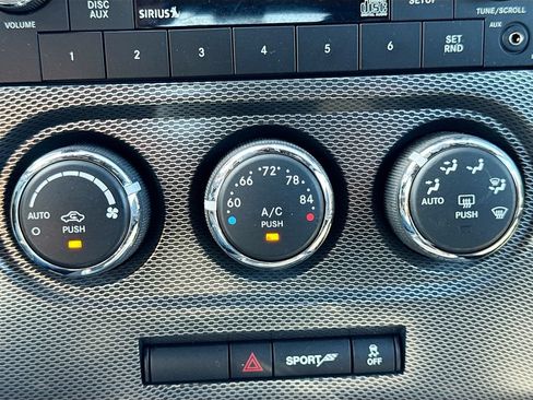 Used 2013 Dodge Challenger R/T RWD image 15