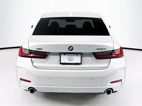 Used 2023 BMW 330i xDrive Sedan w/ Premium Package AWD/4WD image 6
