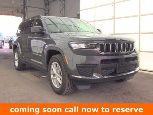 Used 2023 Jeep Grand Cherokee L Laredo image 1