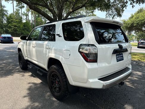 Used 2022 Toyota 4Runner TRD Off-Road AWD/4WD image 3