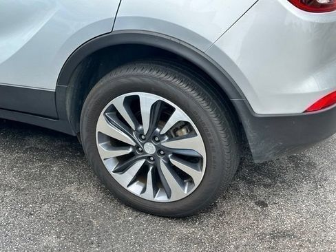 Certified 2022 Buick Encore Preferred w/ Safety Package FWD image 20
