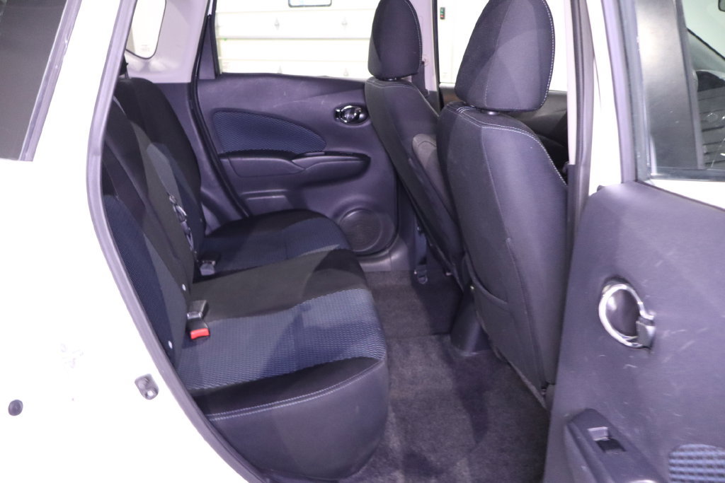 Used 2016 Nissan Versa Note SV FWD image 28