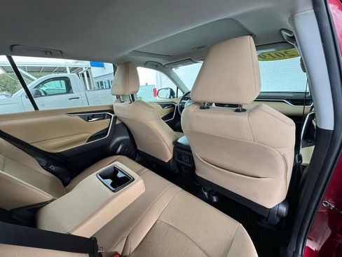 Used 2019 Toyota RAV4 XLE image 25