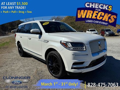 Used 2021 Lincoln Navigator Reserve image 1