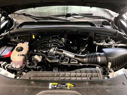 Used 2023 Jeep Grand Cherokee Altitude AWD/4WD image 31