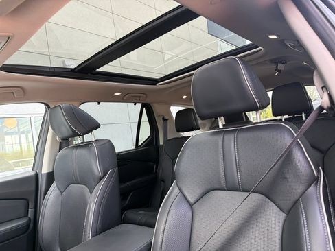 Used 2023 Honda Pilot Elite image 9