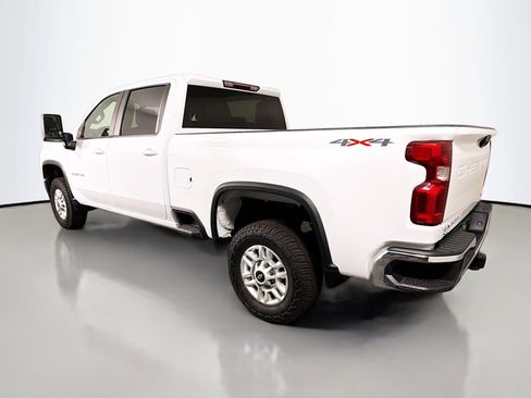 Used 2023 Chevrolet Silverado 2500 LT image 7